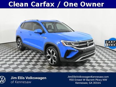 Certified 2022 Volkswagen Taos SEL w/ Panoramic Sunroof Package