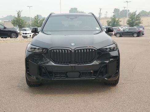 New 2026 BMW X5 xDrive50e w/ Executive Package AWD/4WD image 8