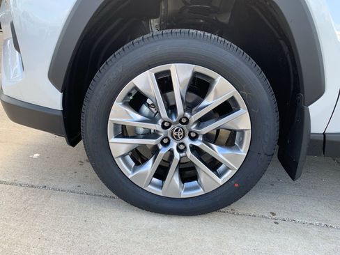 New 2025 Toyota RAV4 XLE Premium image 32