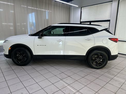 Certified 2023 Chevrolet Blazer LT w/ Convenience Package AWD/4WD image 12