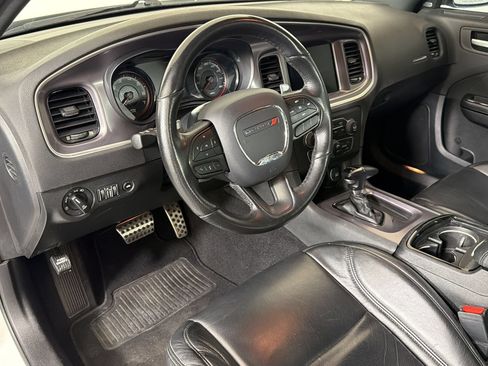 Used 2020 Dodge Charger R/T w/ Blacktop Package RWD image 4