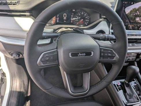 New 2025 Jeep Compass Limited w/ Sun & Sound Group image 15