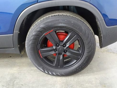 Used 2020 Chevrolet Trax LT w/ LT Convenience Package image 36