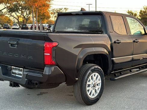New 2025 Toyota Tacoma SR5 image 6