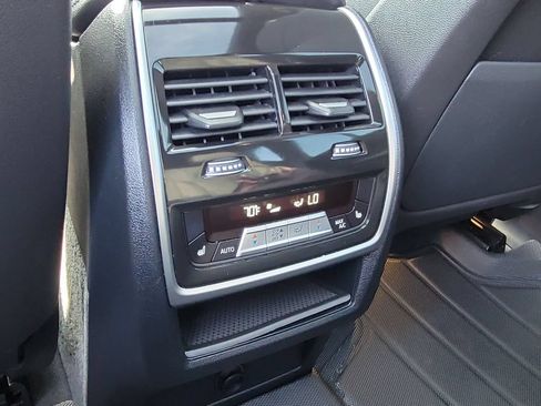 Used 2022 BMW X5 xDrive40i AWD/4WD image 22