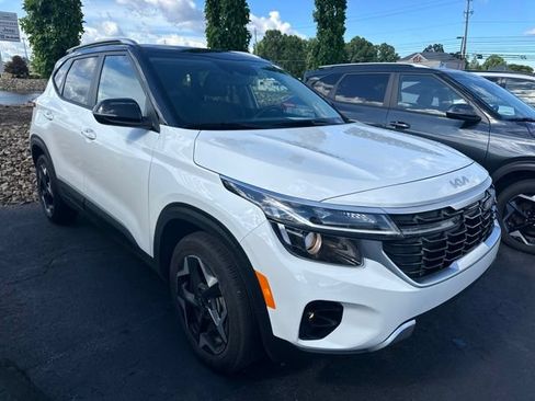 Used 2025 Kia Seltos S FWD image 3