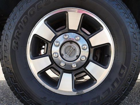 Used 2011 Ford F250 Lariat w/ Chrome Pkg image 56