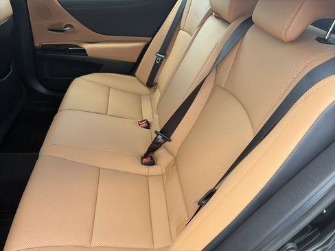 Used 2023 Lexus ES 350 w/ Premium Package FWD image 31