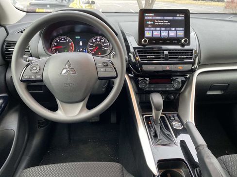 Used 2024 Mitsubishi Eclipse Cross LE image 11