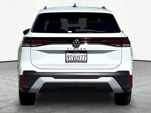 Used 2025 Volkswagen Tiguan S FWD image 5