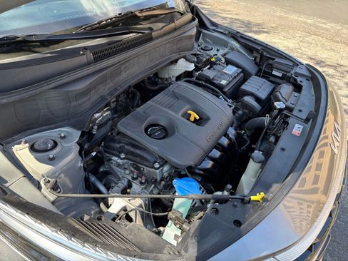 Used 2025 Kia Seltos S FWD image 27