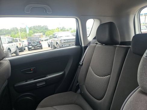 Used 2011 Kia Soul FWD image 13