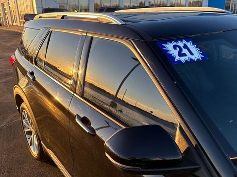 Used 2021 Ford Explorer Platinum w/ Equipment Group 601A image 14