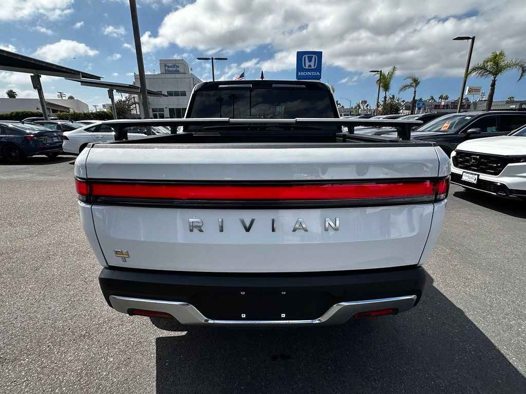 Used 2022 Rivian R1T Launch Edition AWD/4WD image 9
