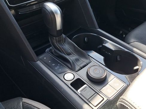 Used 2022 Volkswagen Atlas SEL Premium image 35