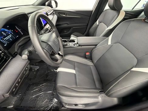 Used 2026 Toyota Camry SE w/ Convenience Package FWD image 22