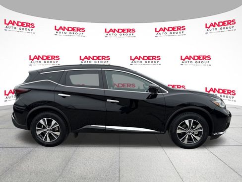 Used 2023 Nissan Murano SV image 2