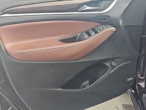 Used 2020 Buick Enclave Avenir w/ Avenir Technology Package image 11