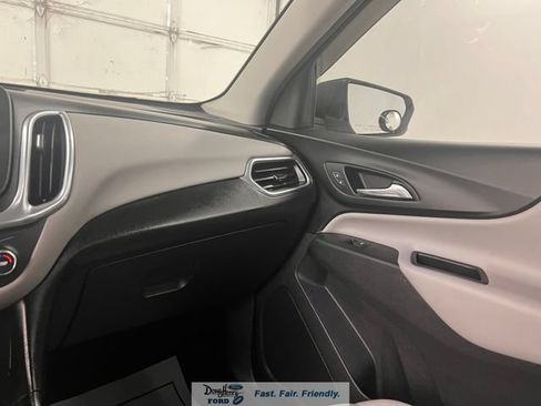 Used 2018 Chevrolet Equinox LS FWD image 39