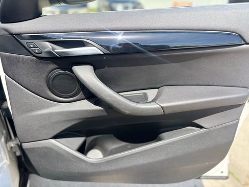 Used 2018 BMW X1 xDrive28i image 11