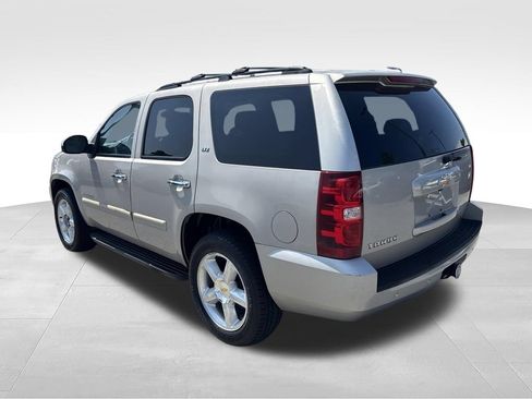 Used 2008 Chevrolet Tahoe LTZ w/ LTZ Preferred Equipment Group RWD image 3