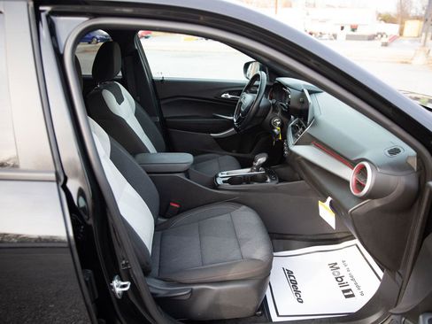 Certified 2024 Chevrolet Trax RS w/ Driver Confidence Package image 24