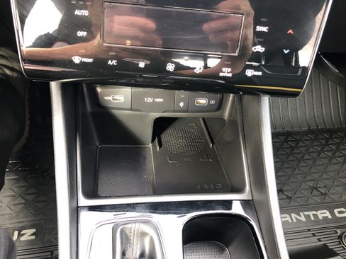 Certified 2024 Hyundai Santa Cruz Limited image 20