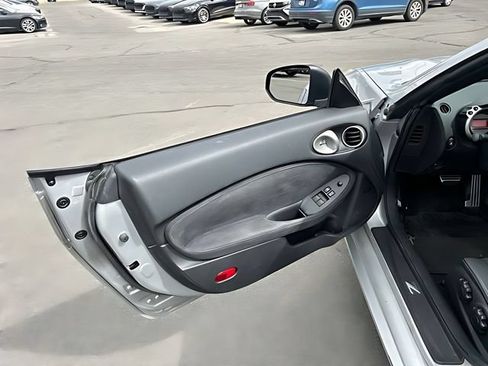 Used 2009 Nissan 370Z Touring w/ Sport Pkg RWD image 18