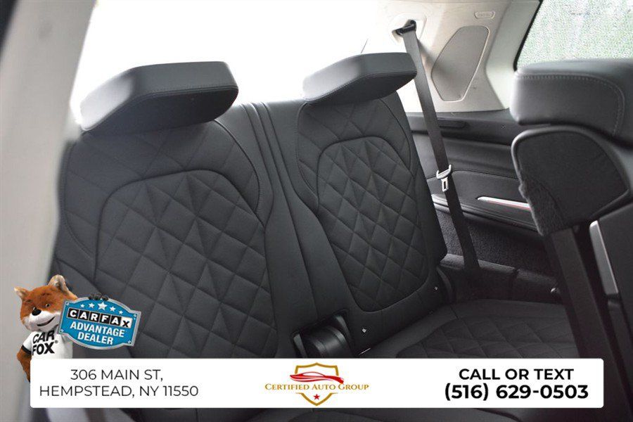 Used 2026 BMW X7 xDrive40i AWD/4WD image 32