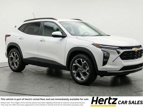 Used 2025 Chevrolet Trax LT w/ LT Convenience Package FWD image 1