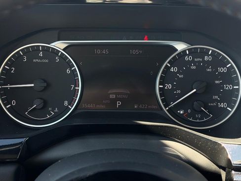 Used 2022 Nissan Pathfinder SL AWD/4WD image 5