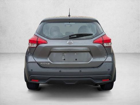 Used 2020 Nissan Kicks S FWD image 6