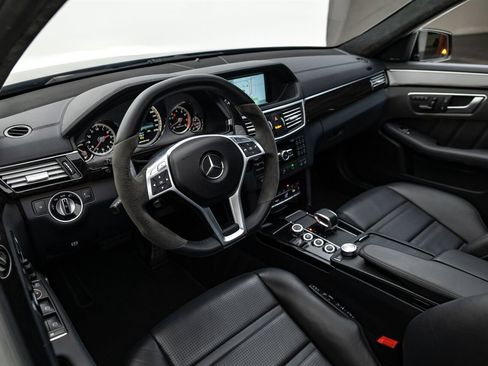 Used 2013 Mercedes-Benz E 63 AMG Wagon image 34