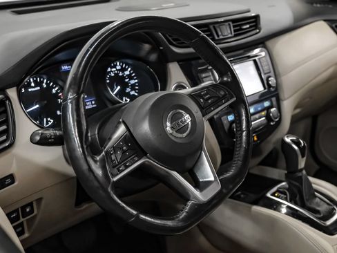 Used 2018 Nissan Rogue SL w/ Premium Package AWD/4WD image 22