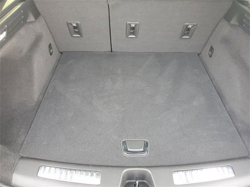 Certified 2023 Cadillac XT4 Premium Luxury w/ Cold Weather Package image 9