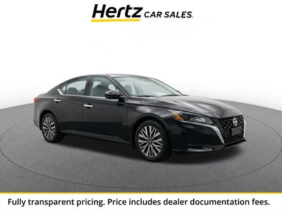 Used 2025 Nissan Altima 2.5 SV