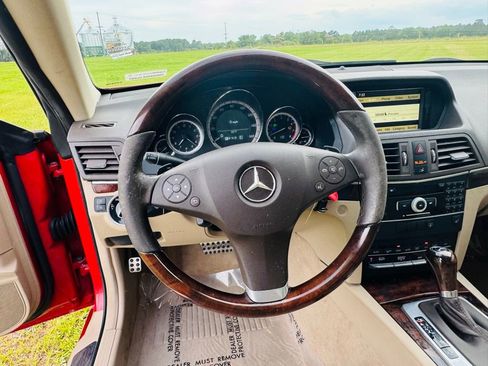 Used 2011 Mercedes-Benz E 350 Coupe image 12