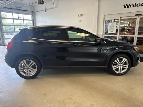 Used 2018 Mercedes-Benz GLA 250 4MATIC image 7
