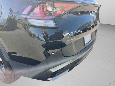 Used 2023 Kia Sportage X-Line image 10