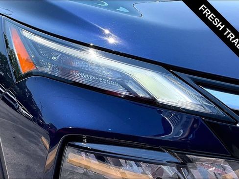 Used 2024 Nissan Rogue SV AWD/4WD image 30