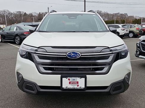 Used 2025 Subaru Forester Limited image 2