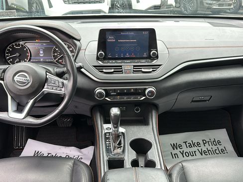 Certified 2021 Nissan Altima 2.5 SR w/ SR Premium Package FWD image 5