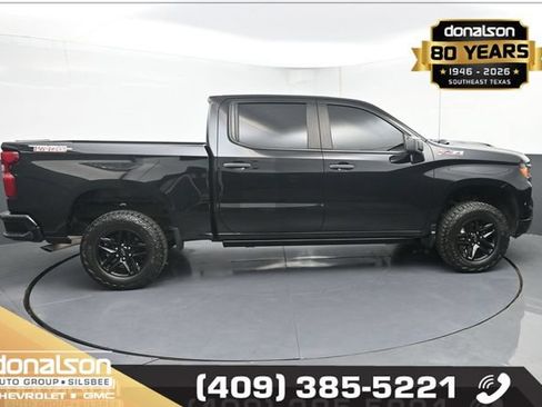 Used 2024 Chevrolet Silverado 1500 Custom Trail Boss AWD/4WD image 2