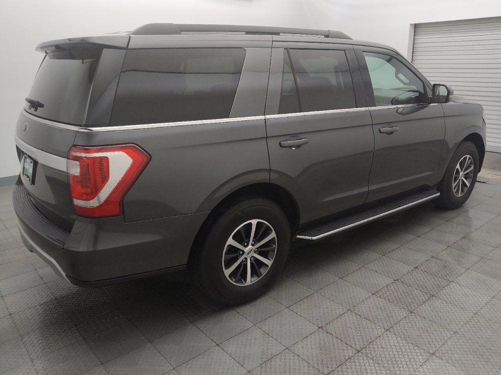 Used 2018 Ford Expedition XLT w/ Equipment Group 202A RWD image 10