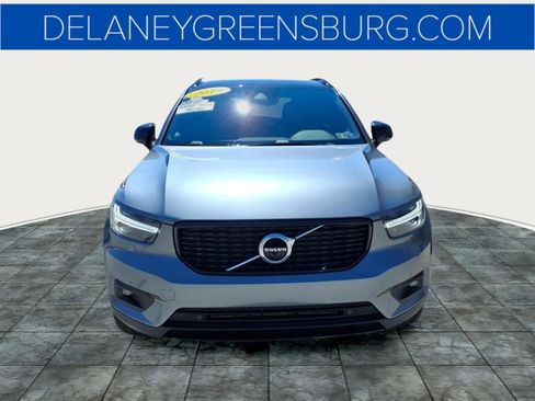 Used 2019 Volvo XC40 T5 R-Design image 8