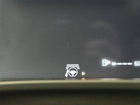 Used 2023 Volvo XC40 B5 Ultimate w/ Protection Package Premier image 29