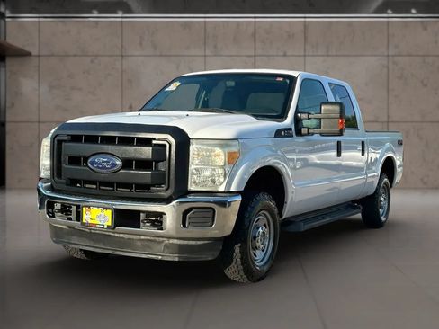 Used 2016 Ford F250 XL w/ Power Equipment Group AWD/4WD image 3