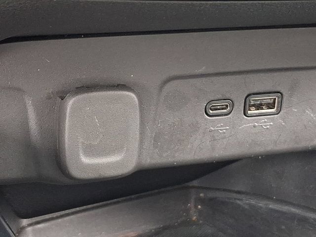 Used 2024 Chevrolet Trax ACTIV w/ Sunroof Package FWD image 17