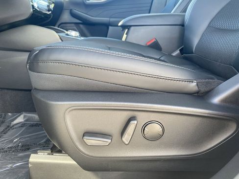 New 2026 Ford Escape SE image 18