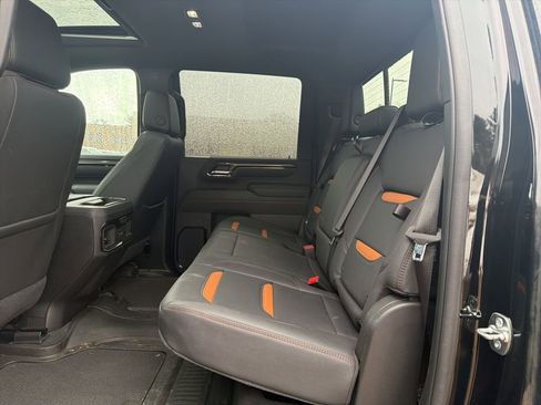 Used 2025 GMC Sierra 2500 AT4 w/ AT4 Premium Plus Package image 11